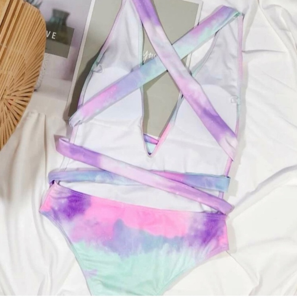 NWOT SHEIN Tie Dye Knot Front One Piece Swimsuit Size Medium - Picture 3 of 4